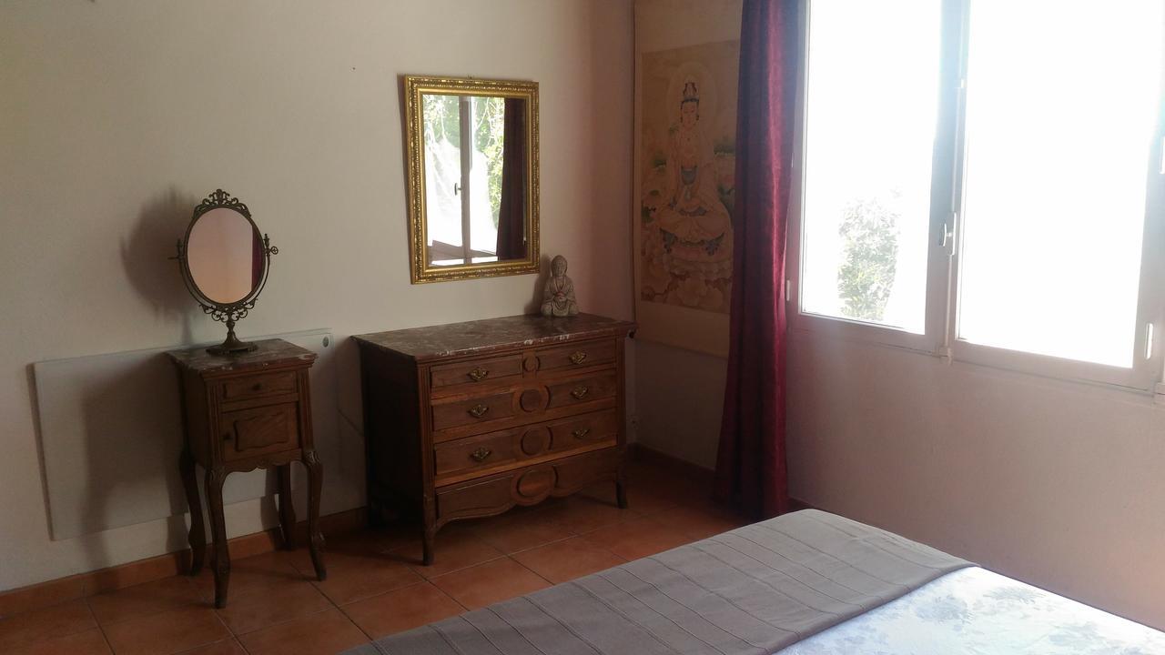 La Coccinelle Aparthotel Île du Levant Екстериор снимка